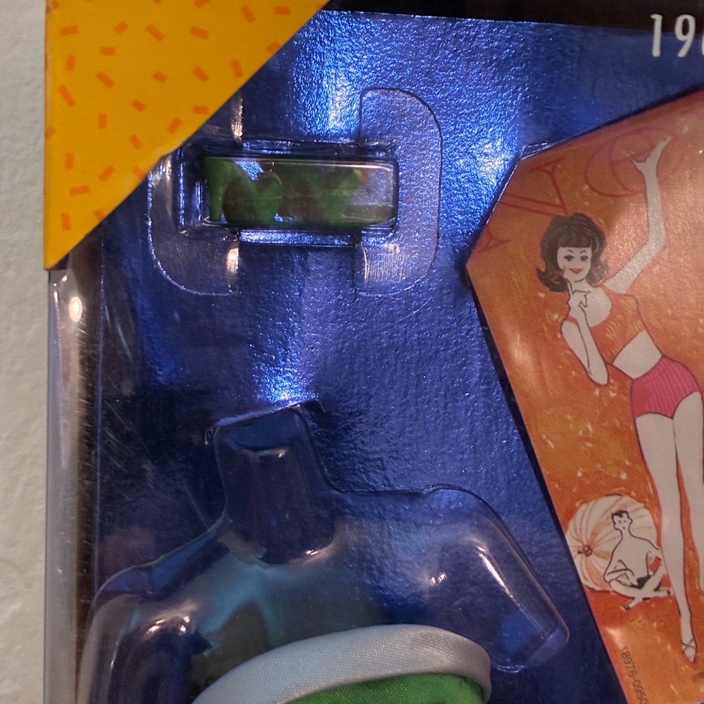 🆕 35th Anniversary Midge 1997 Barbie Doll - Picture 5 of 10